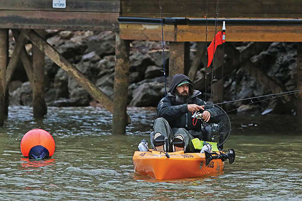 Pump up a hybrid kayak for fishing - Bassmaster